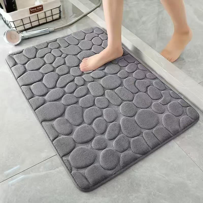 バスマットポリエステル 天然石風立体凹凸加工足裏刺激バスマット